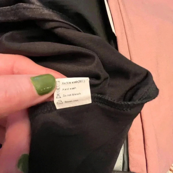 ~Anrabess~ Evening Gown - Medium - Picture 10 of 10